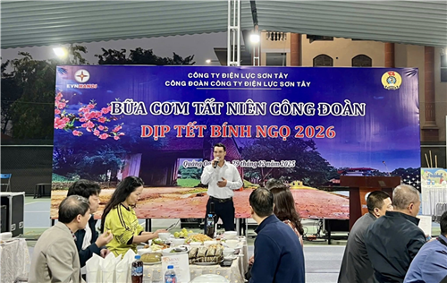 Công đoàn các đơn vị trực thuộc EVNHANOI tổ chức Bữa cơm Tất niên Công đoàn ấm áp, nghĩa tình