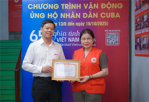 Tổng Công ty Điện lực TPHCM trao hơn 286 triệu đồng ủng hộ nhân dân Cuba