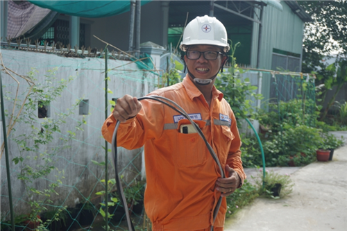 Lâm Thanh Tú, Người thợ điện tận tâm với nghề, nhiệt huyết với công tác đoàn