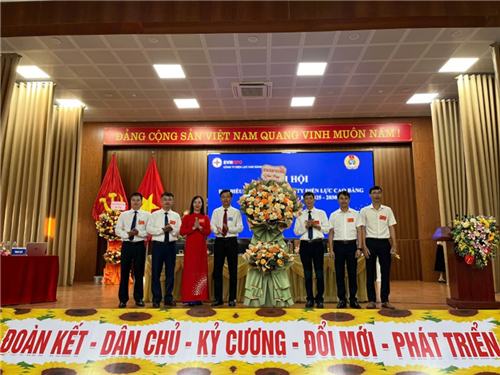 Đại hội Công đoàn Công ty Điện lực Cao Bằng lần thứ XV, nhiệm kỳ 2025–2030 thành công tốt đẹp