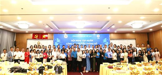 Hơn 100 cán bộ công đoàn ngành Điện được tập huấn kỹ năng truyền thông số