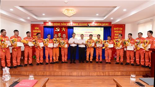 Công đoàn Công ty thủy điện Ialy tổ chức Hội nghị biểu dương Người lao động tiêu biểu năm 2026