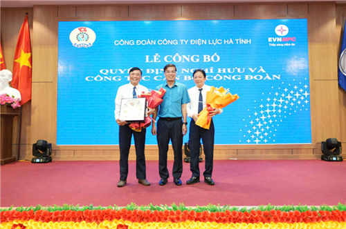 Công ty Điện lực Hà Tĩnh tổ chức Lễ công bố Quyết định nghỉ hưu và công tác cán bộ Công đoàn