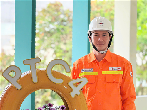 Tấm gương lao động sáng tạo và tinh thần học hỏi bền bỉ trong Công ty Truyền tải điện 4