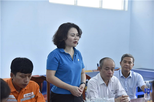 Công đoàn Điện lực Việt Nam thăm hỏi Tháng công nhân tại Công ty Điện lực Kiên Giang 
