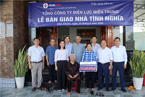 PC Khánh Hòa: Hoàn thành bàn giao 05 nhà tình nghĩa do EVNCPC hỗ trợ năm 2025