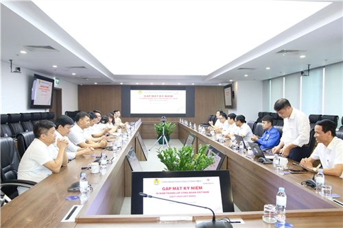Giữ vững ngọn lửa niềm tin - Công đoàn Việt Nam bước vào kỷ nguyên mới nhân dịp kỷ niệm 96 năm  thành lập.