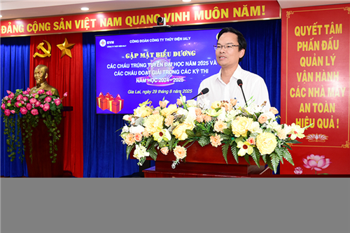 Công đoàn Công ty thủy điện Ialy tổ chức Gặp mặt các cháu có thành tích học tập tốt năm học 2024 - 2025
