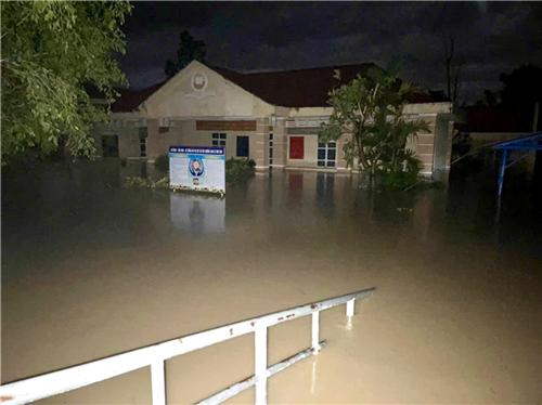 Công ty Dịch vụ sửa chữa các nhà máy điện EVNGENCO3EPS: Chung tay hỗ trợ khắc phục hậu quả bão lũ tại Đắc Lắk 