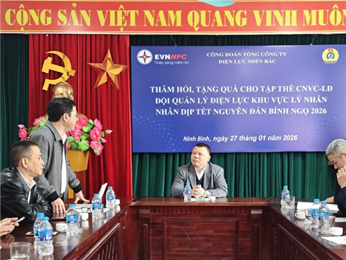 Công đoàn EVNNPC thăm hỏi, động viên người lao động Công ty Điện lực Ninh Bình dịp Tết Bính Ngọ 2026