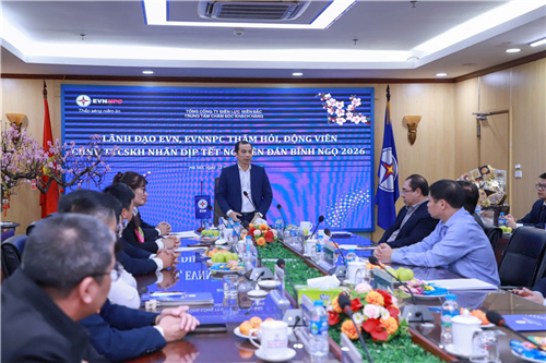 Lãnh đạo Tập đoàn và Công đoàn Điện lực Việt Nam thăm, chúc Tết cán bộ nhân viên khối chăm sóc khách hàng