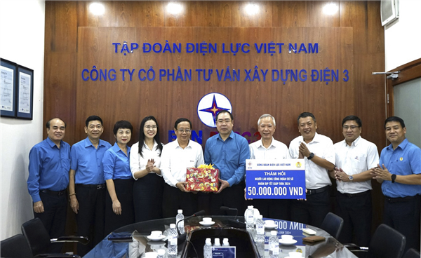 Công đoàn Điện lực Việt Nam thăm, tặng quà Tết người lao động Công ty CP Tư vấn xây dựng điện 3