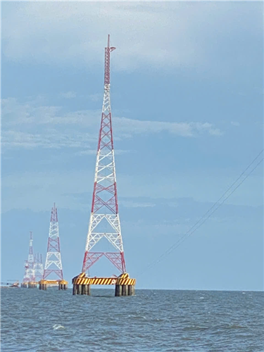 Công ty Truyền tải điện 4 hỗ trợ thi công Dự án đường dây 110kV Vĩnh Châu - Côn Đảo