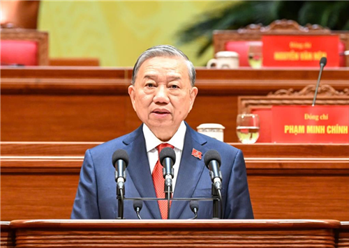 VỮNG BƯỚC DƯỚI CỜ ĐẢNG