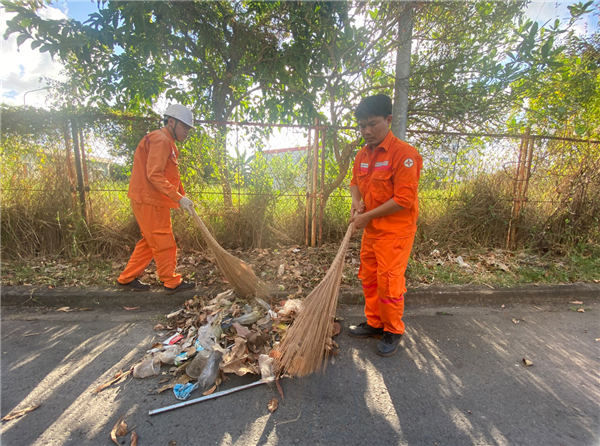 Công ty Nhiệt điện Duyên Hải ra quân tổng vệ sinh Khu nhà Quản lý Vận hành