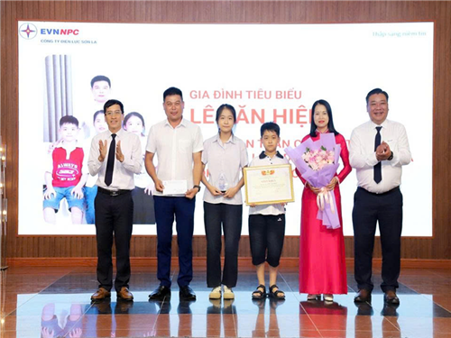 Công ty Điện lực Sơn La: Lan tỏa nét đẹp văn hóa biểu dương, động viên gia đình và con CBCNV