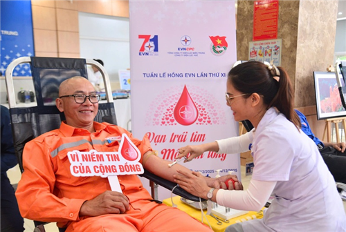 CBCNV Công ty Điện lực Huế hiến 197 đơn vị máu nhân Tuần lễ hồng EVN lần thứ XI năm 2025