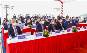 07 Toàn cảnh các Đại biểu dự Lễ khởi công công trình