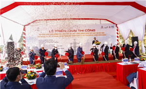 01 Các đại biểu thực hiện nghi thức khởi công xây dựng Công trình