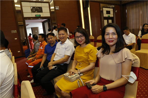 Cán bộ công đoàn và đại biểu ATVSV tại hội nghị