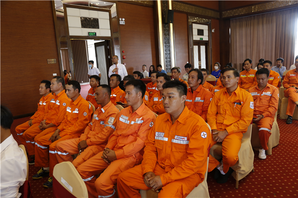 Cán bộ công đoàn và đại biểu ATVSV tại hội nghị