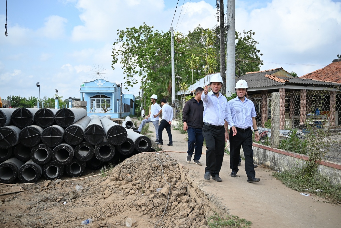 Ngành điện sát cánh cùng người lao động trên các công trường thi công xuyên Lễ 30/4 - 1/5 3