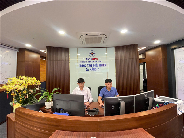 Chuyến xe buýt cận Tết và hành trình sum vầy của những điều độ viên