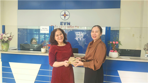 Câu chuyện đẹp nơi quầy giao dịch