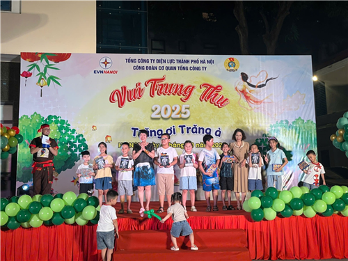 EVNHANOI tổ chức Tết Trung thu – Lan tỏa yêu thương, thắp sáng niềm vui đoàn viên
