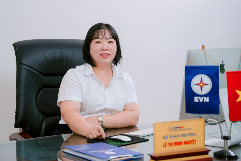 Chân dung nữ Kế toán trưởng PC Lào Cai: Người giữ lửa sưởi ấm sau vẻ ngoài chuẩn mực