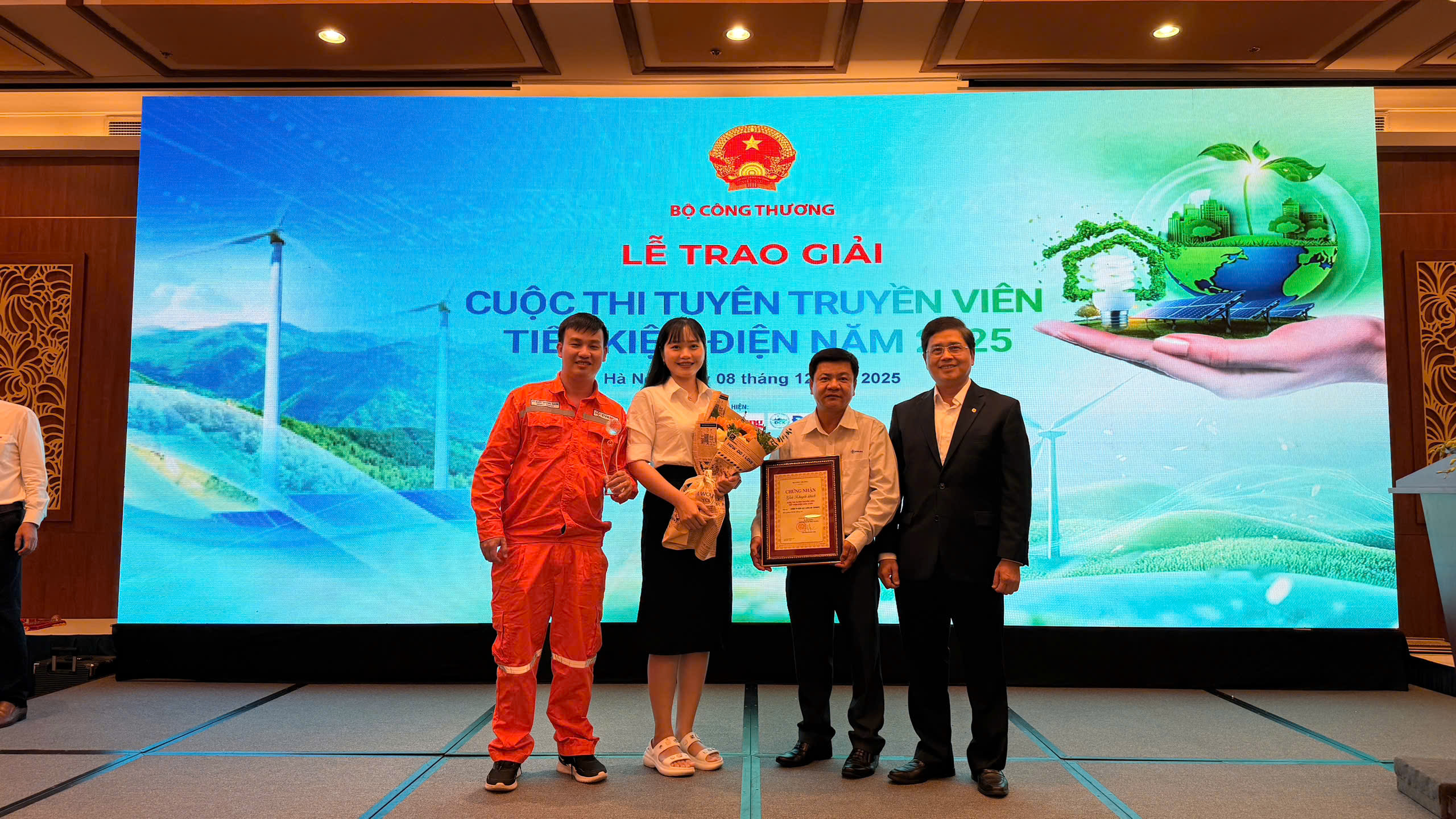 Gặp gỡ nhân viên “giữ lửa” truyền thông của Công ty Điện lực Tây Tây Ninh 2