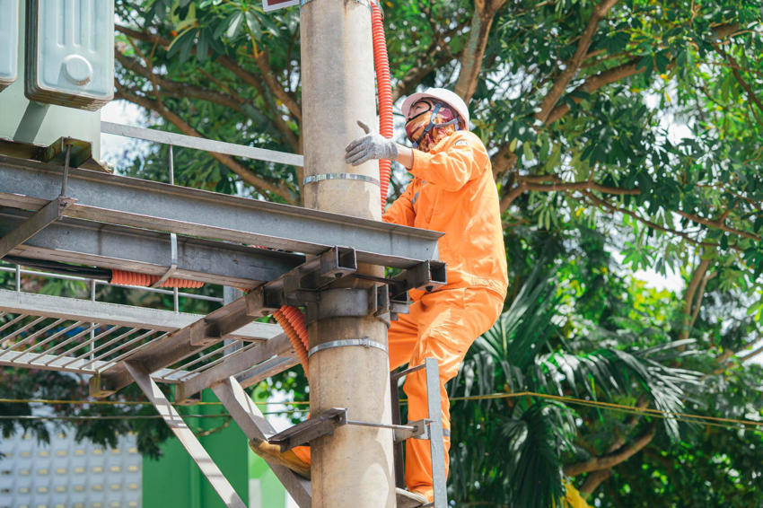 Giữ sáng miền gió Lào nắng lửa 9