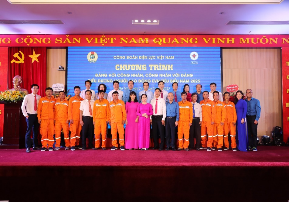 Kỹ sư thiết kế trạm, câu chuyện của “người lao động tiêu biểu ngành điện” 1