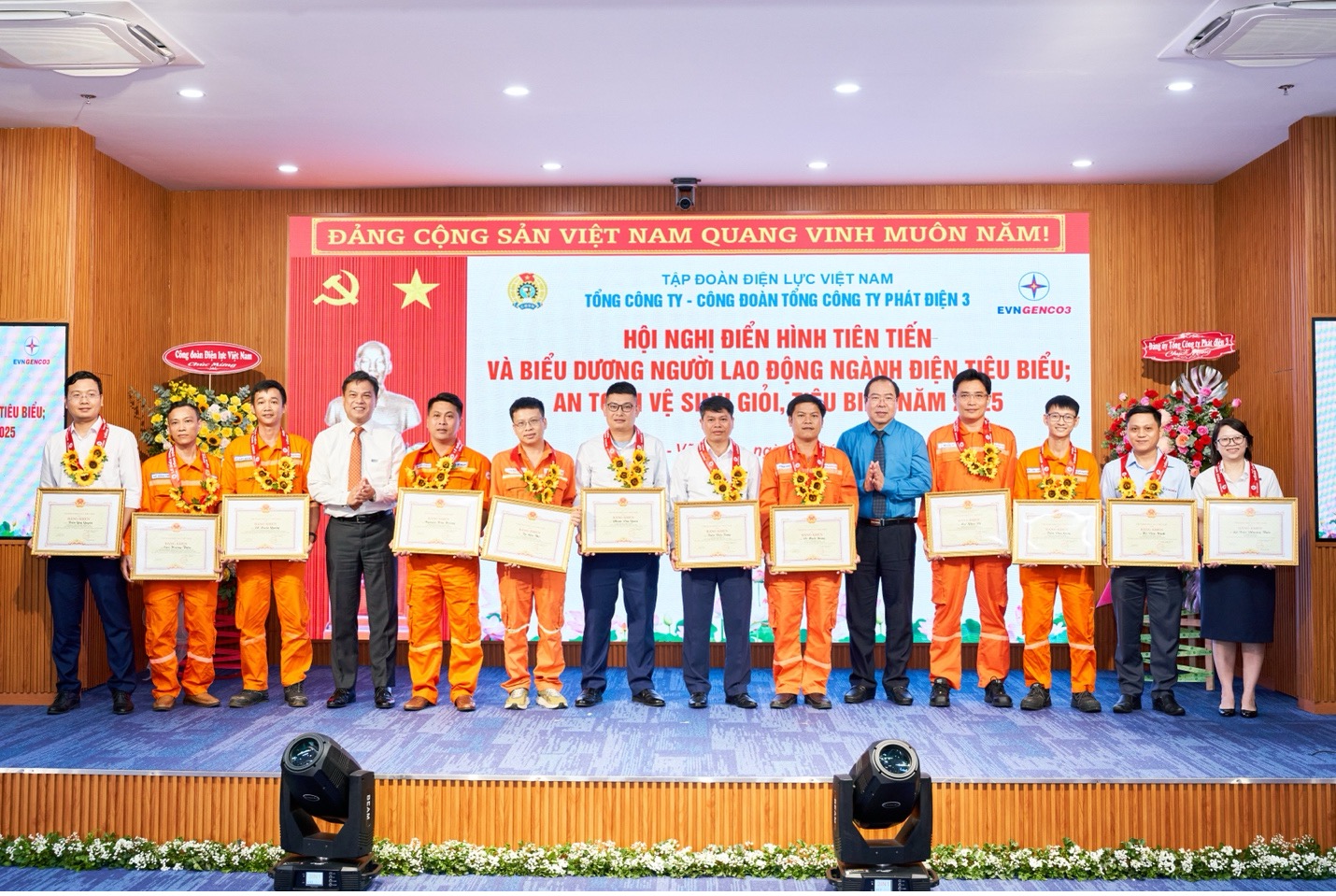 Người kỹ sư góp phần “giữ nhịp” cho “trái tim” các nhà máy điện