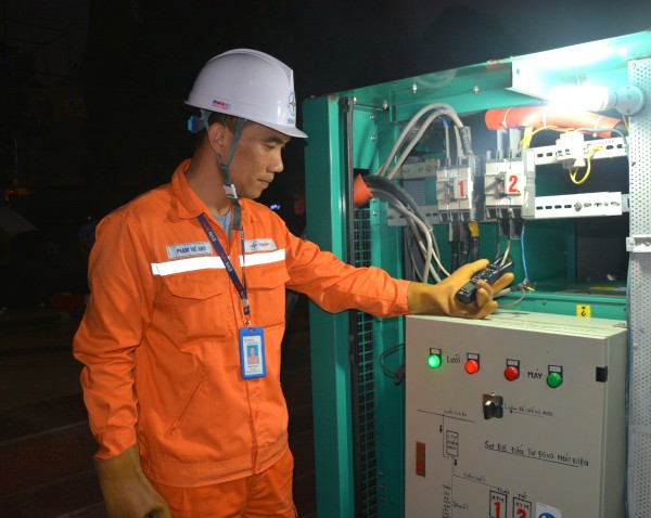 Ở nơi ánh sáng bắt đầu: Chuyện về người giữ mạch sống lưới điện 4