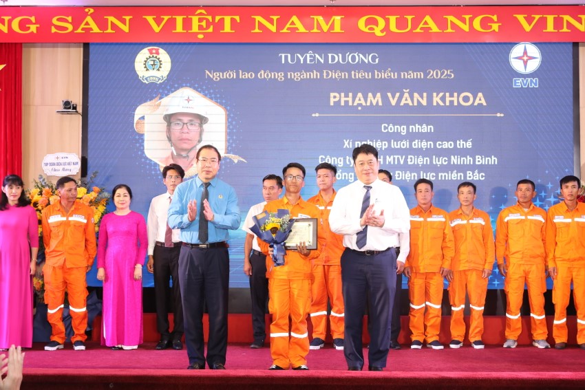 Phạm Văn Khoa – Tấm gương người lao động ngành Điện tiêu biểu năm 2025 1