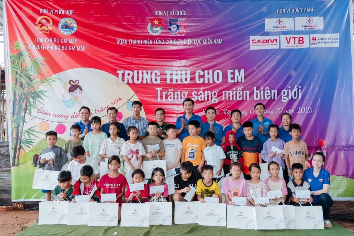 TRUNG THU CHO EM “10 NĂM HÀNH TRÌNH KẾT NỐI YÊU THƯƠNG”