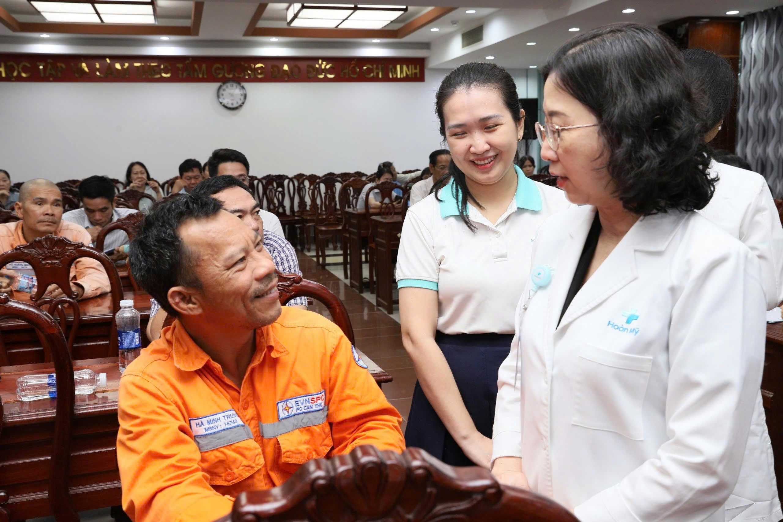 Chủ động chăm sóc sức khỏe, nền tảng để người lao động Công ty Điện lực thành phố Cần Thơ làm việc hiệu quả 3