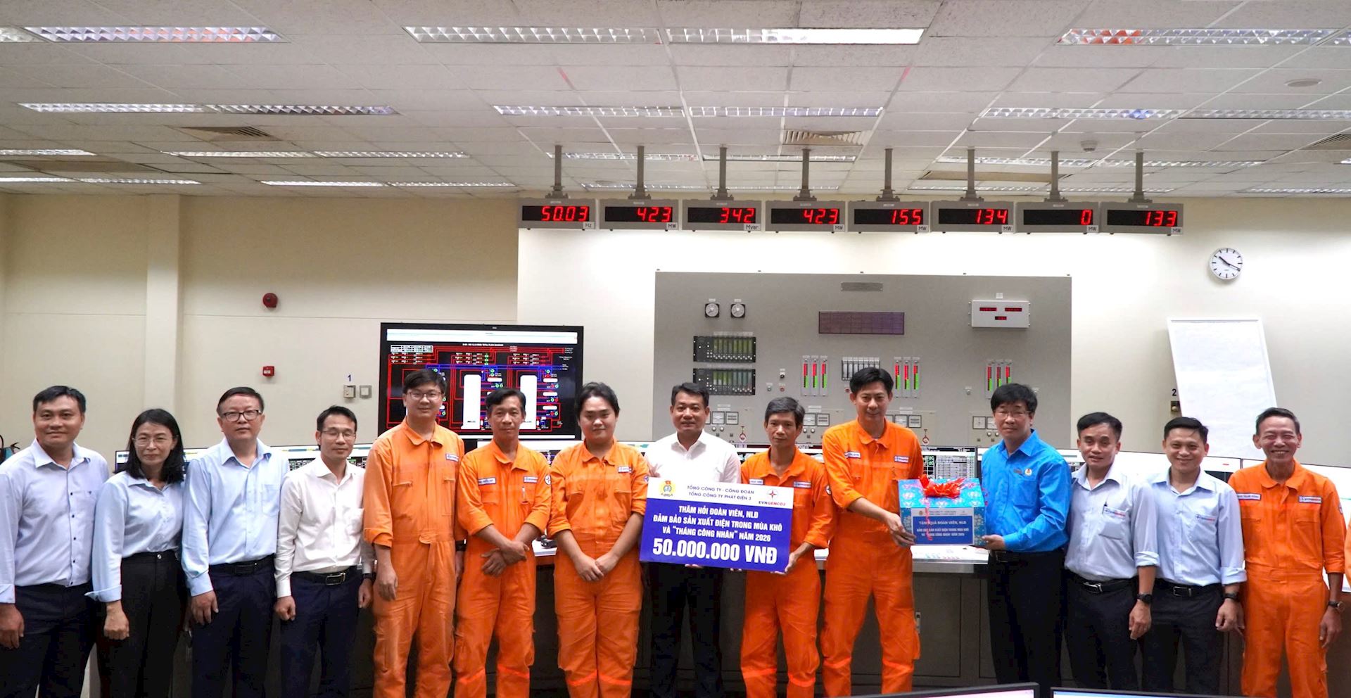Công đoàn Tổng Công ty Phát điện 3 động viên, chăm sóc sức khoẻ NLĐ đảm bảo cung cấp điện thời tiết nắng nóng và nhân “Tháng Công nhân” năm 2026.  4