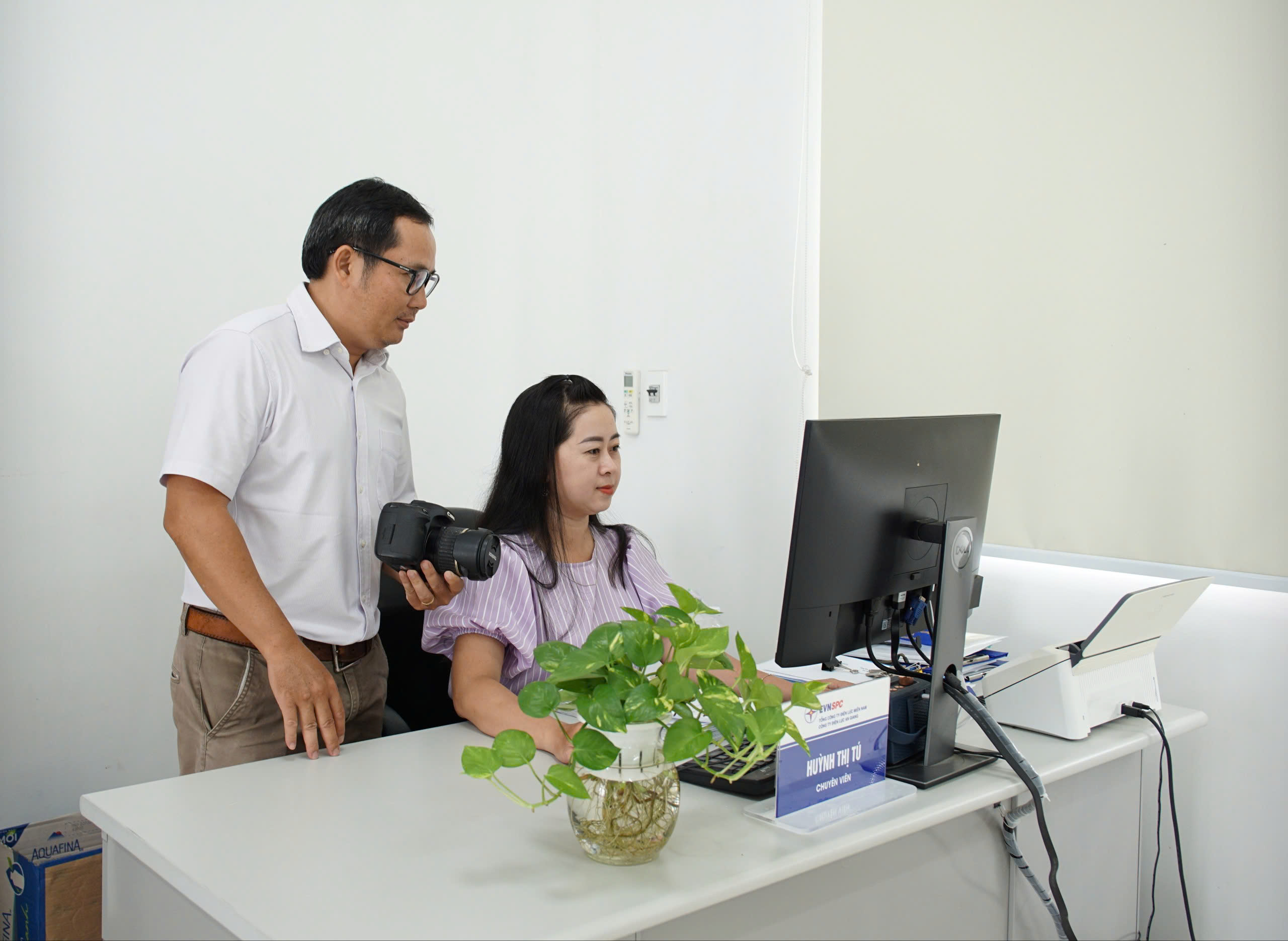 Những “người thợ” làm truyền thông 2