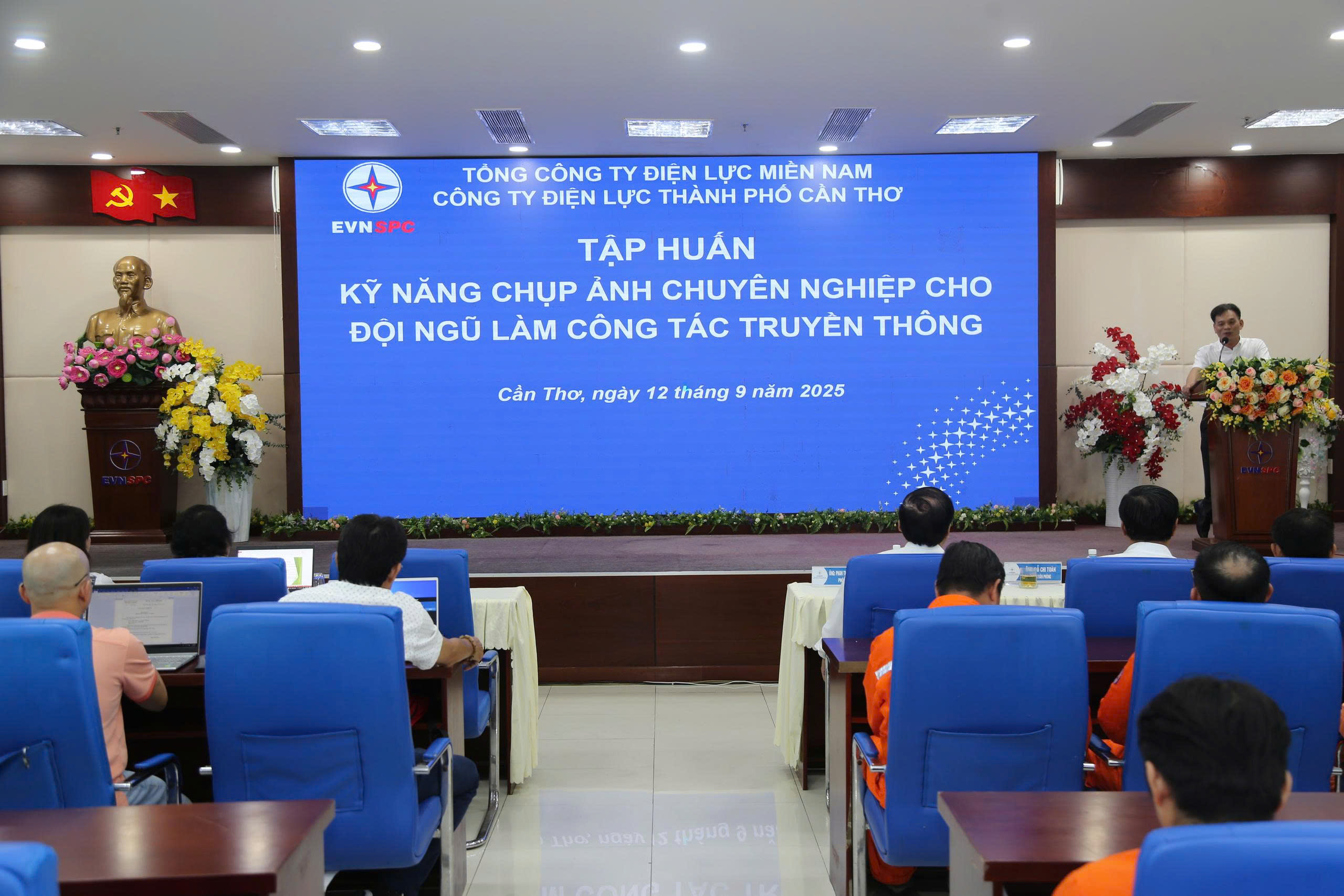 Những phóng viên công trường