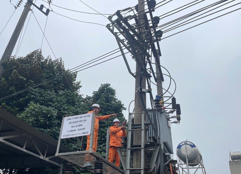 Thầm lặng giữ dòng điện sáng trong dịp nghỉ lễ đầu năm 2