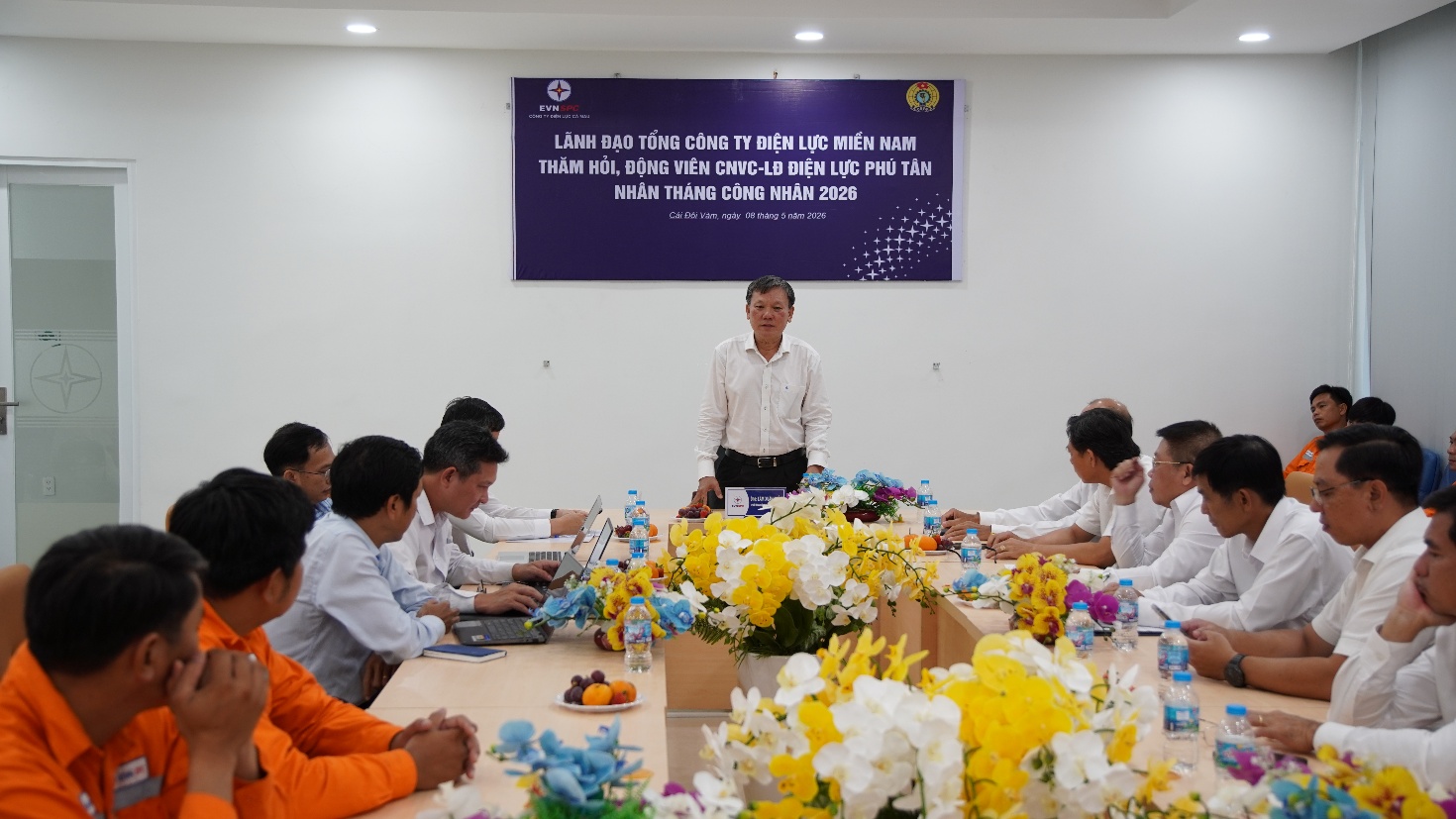 Tháng công nhân tại Công ty Điện lực Cà Mau