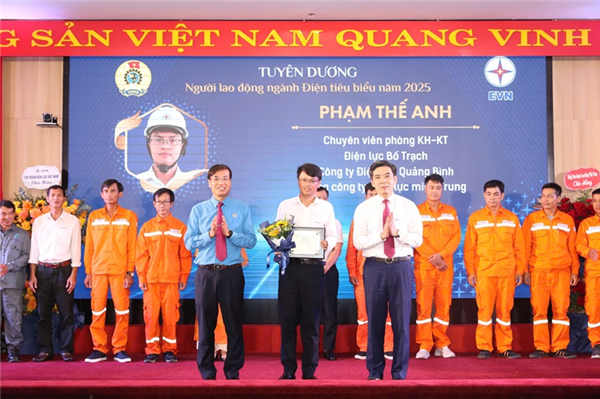 Phạm Thế Anh – Người lao động ngành điện tiêu biểu với tinh thần đổi mới và sáng tạo