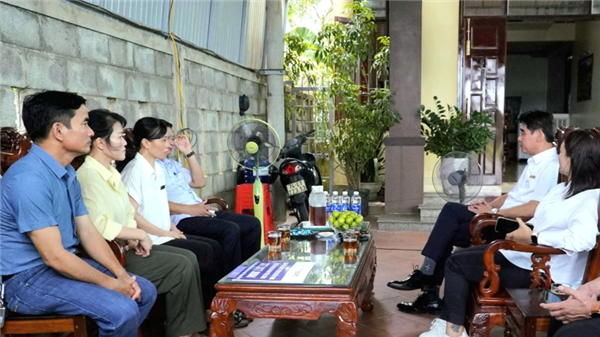 Thăm hỏi gia đình công nhân bị tai nạn lao động