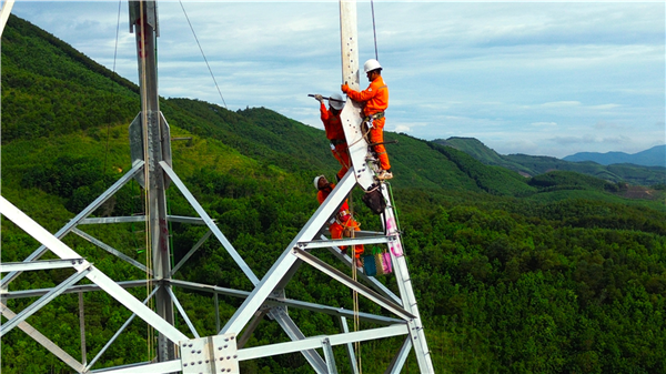 Thanh âm trên công trường Đường dây 500kV mạch 3 Quảng Trạch - Phố Nối