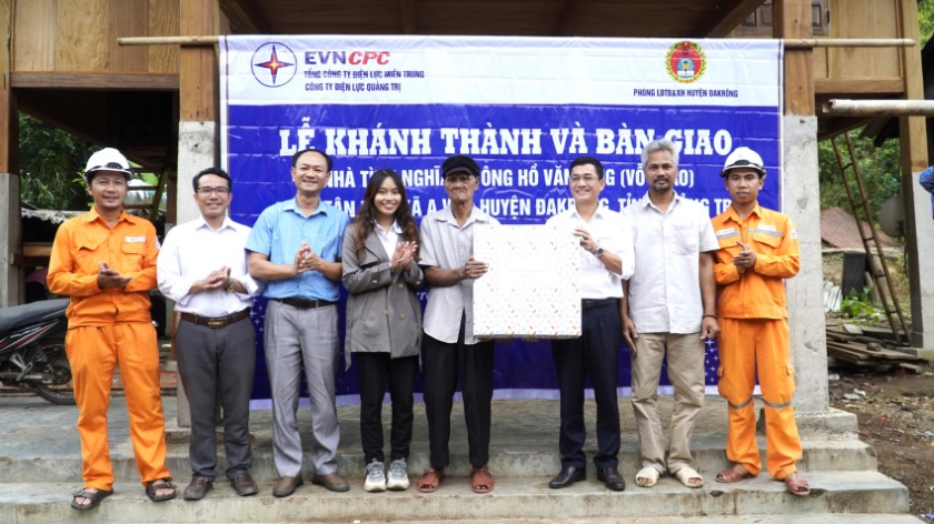 Quảng Trị: Khánh nhà tình nghĩa cho hộ gia đình thương binh miền núi
